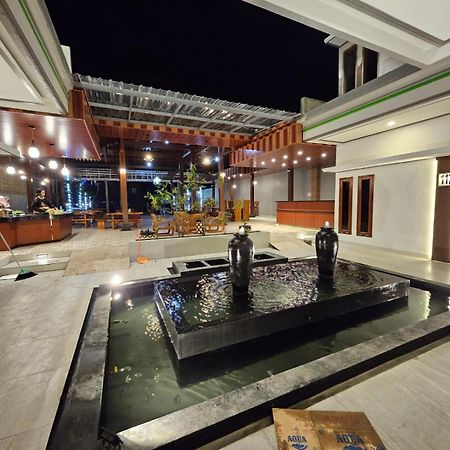 Hotel Omah Joglo Bugis Wendit Zewnętrze zdjęcie