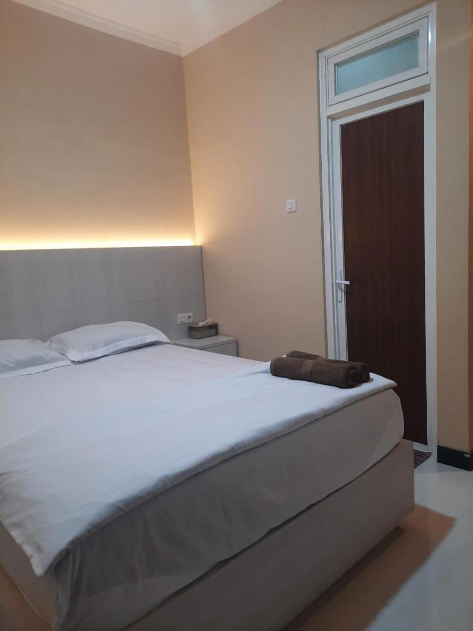 Hotel Omah Joglo Bugis Wendit Zewnętrze zdjęcie