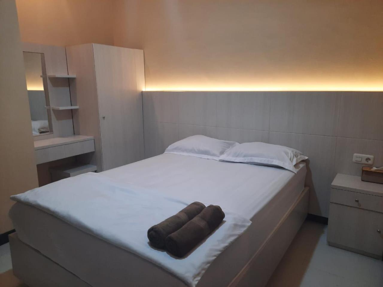 Hotel Omah Joglo Bugis Wendit Zewnętrze zdjęcie